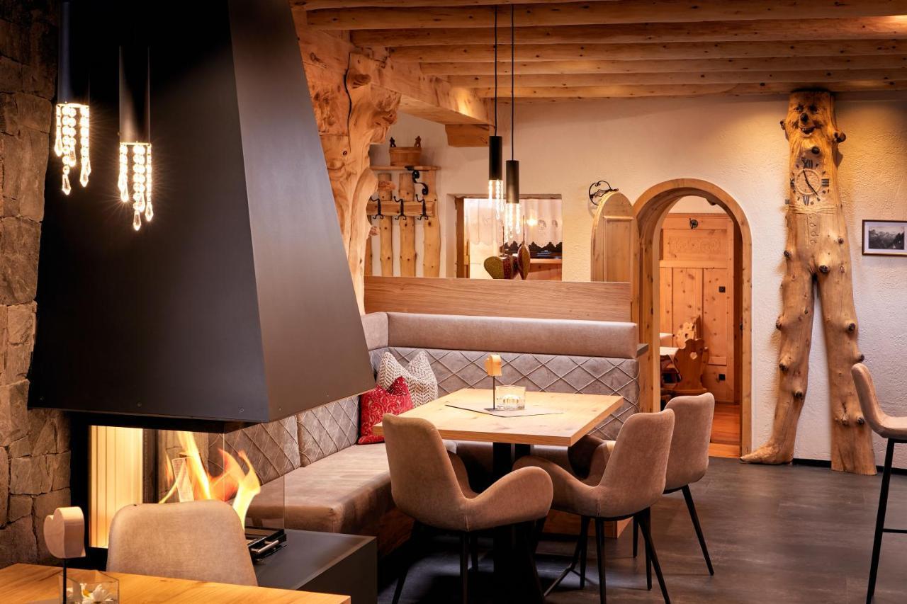 Hotel Anigglhof à Malles Venosta Extérieur photo