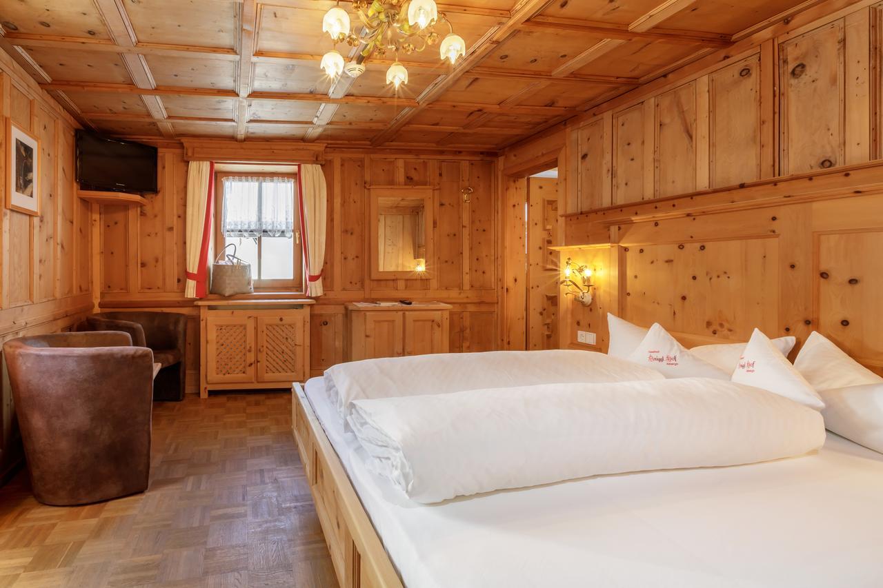 Hotel Anigglhof à Malles Venosta Extérieur photo